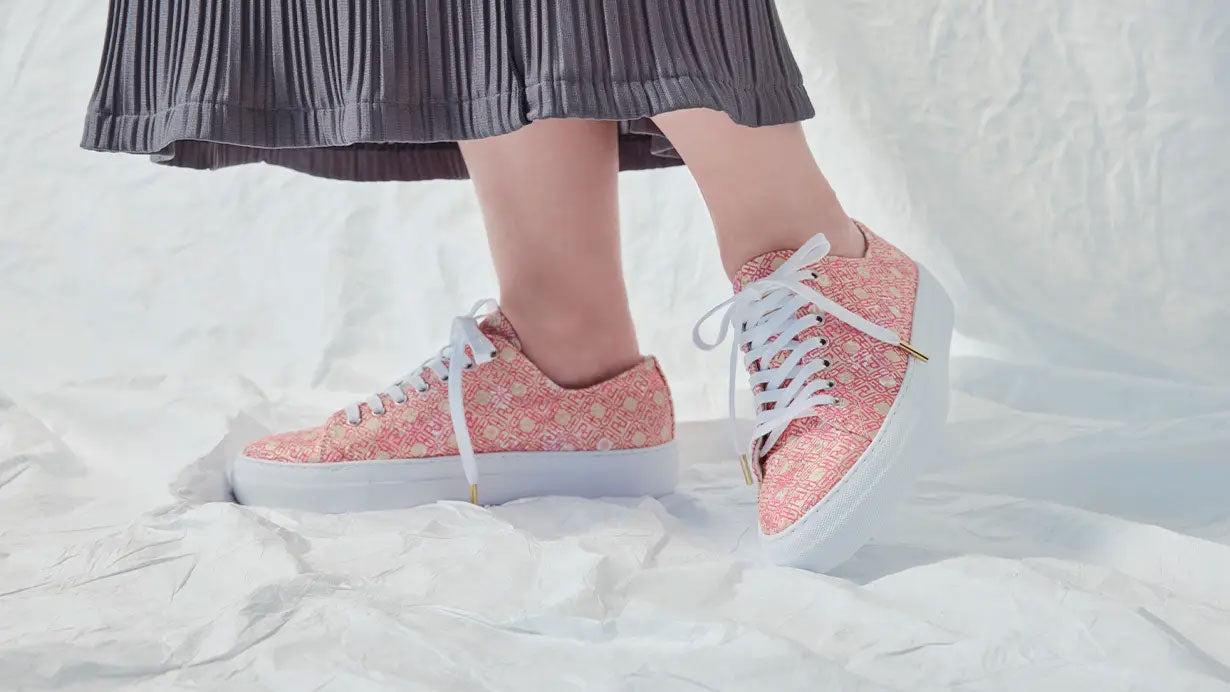 FOOTWEAR