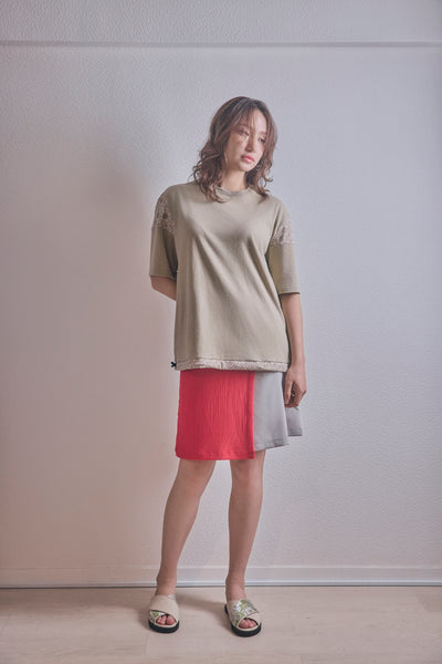Sleeve-switched drawstring T-shirt