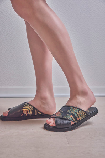 Black leather Nishijin-woven sandals