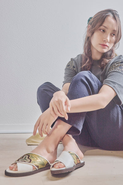 White leather Nishijin-woven sandals