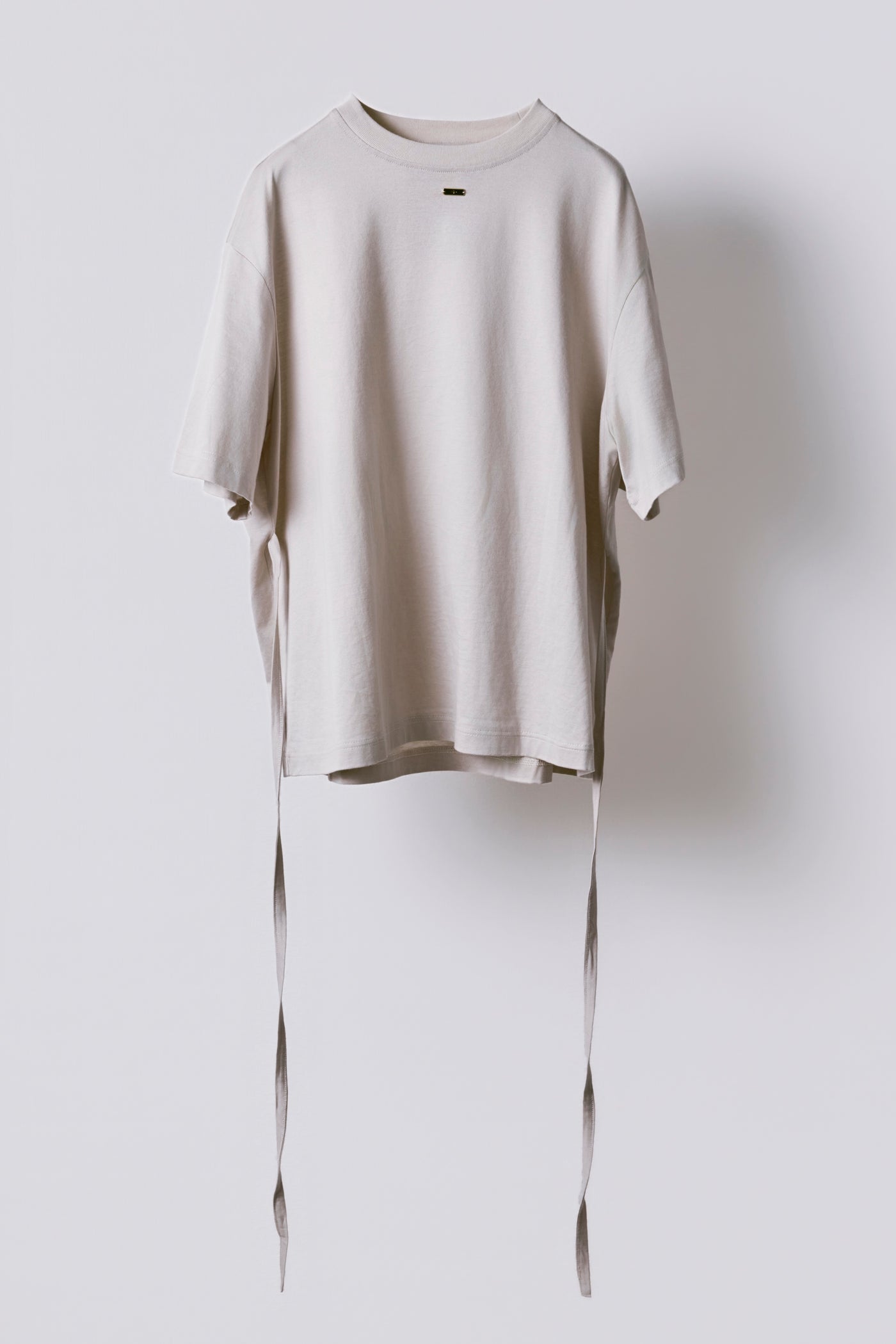 Waist ribbon T-shirt