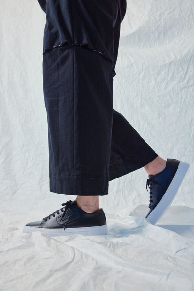 Icon Leather Sneakers (Black)