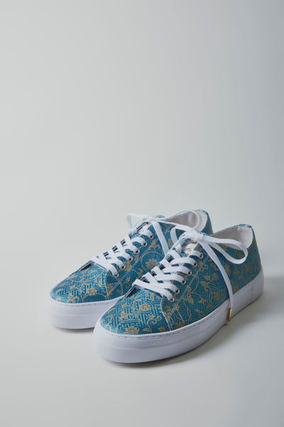 Nishijin-ori sneakers with ancient patterns