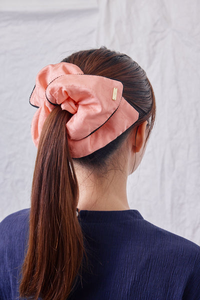 Big Scrunchie Pink