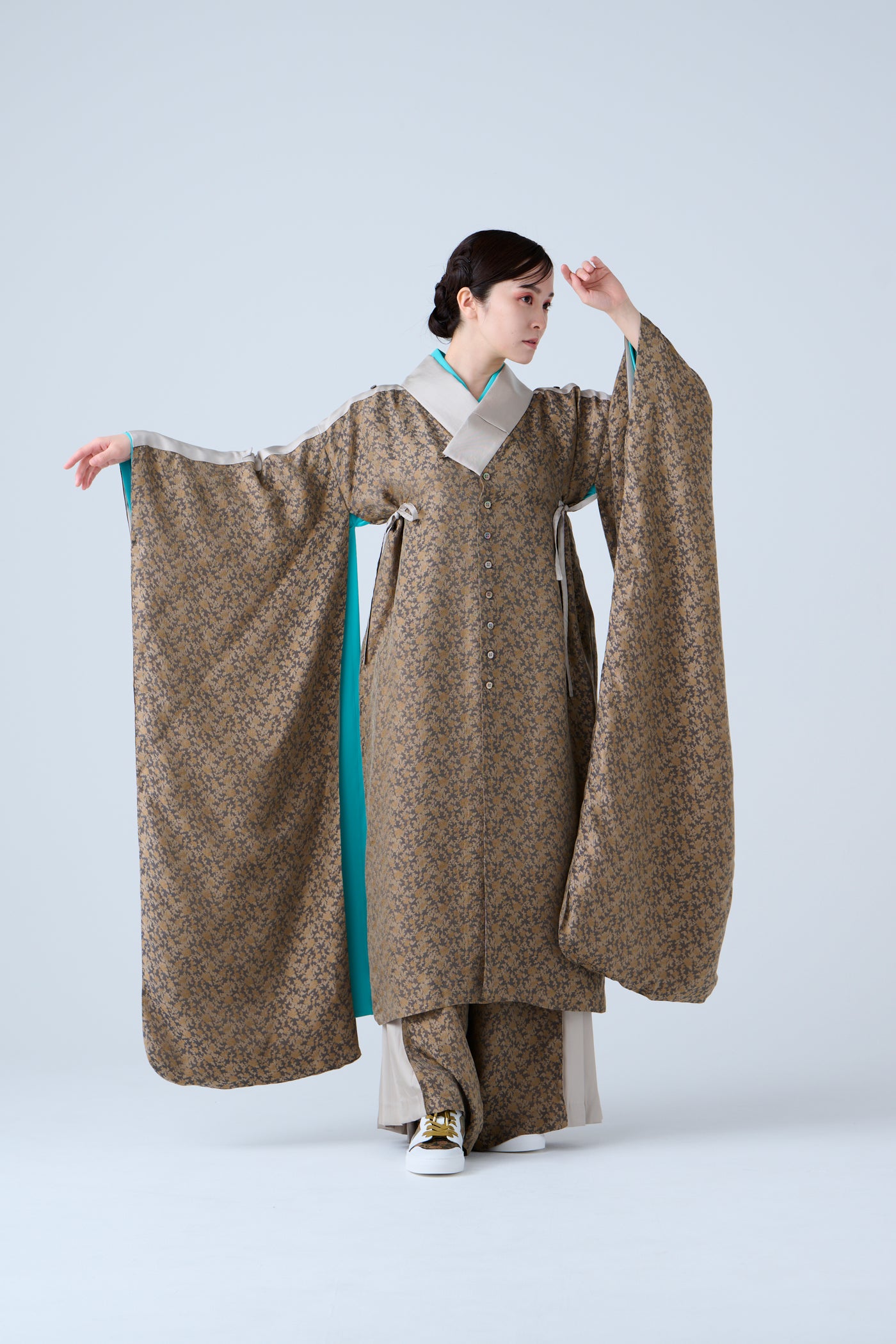 Cupra small flower jacquard long jacket in grey and beige