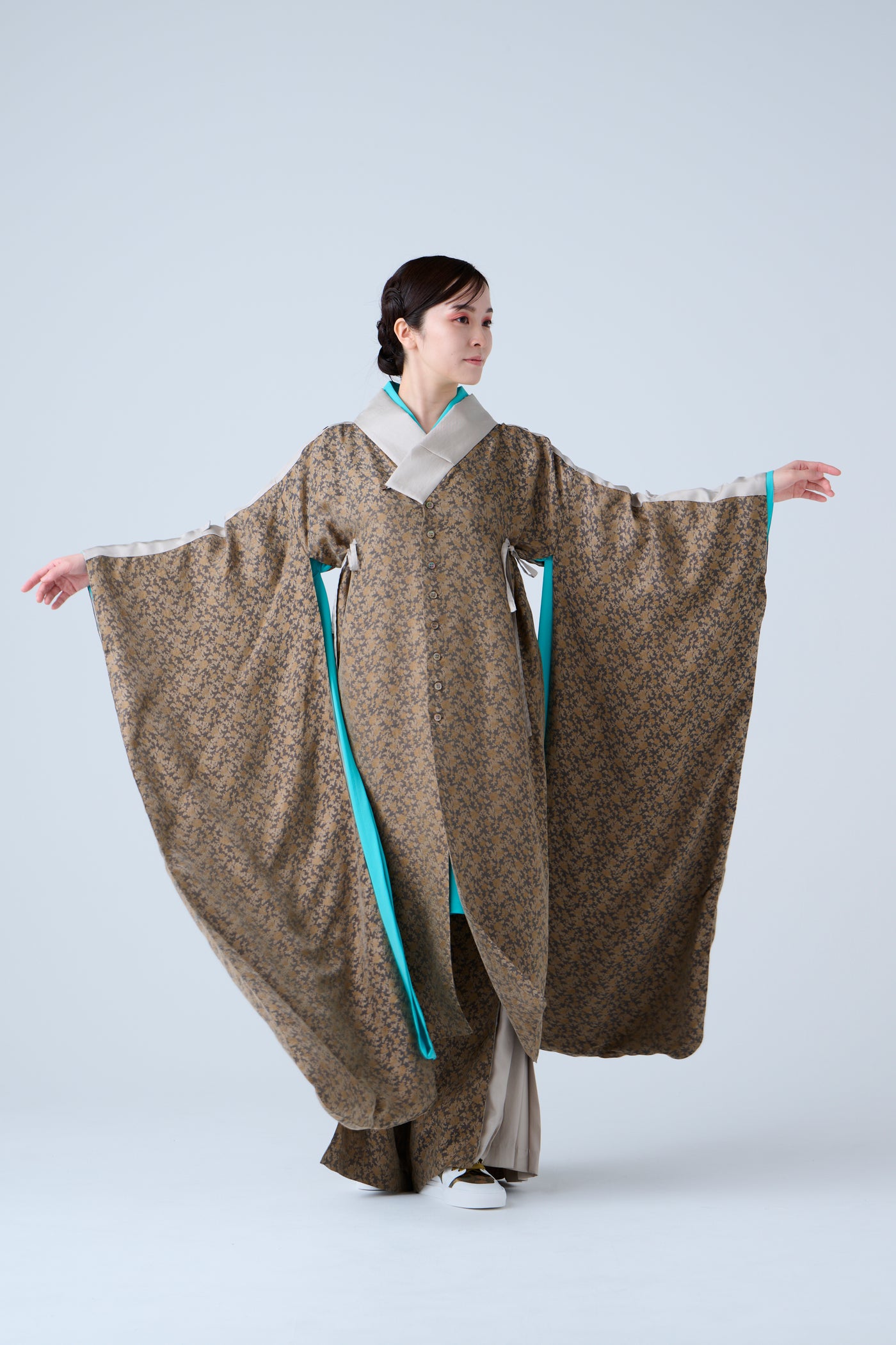 Cupra small flower jacquard long jacket in grey and beige