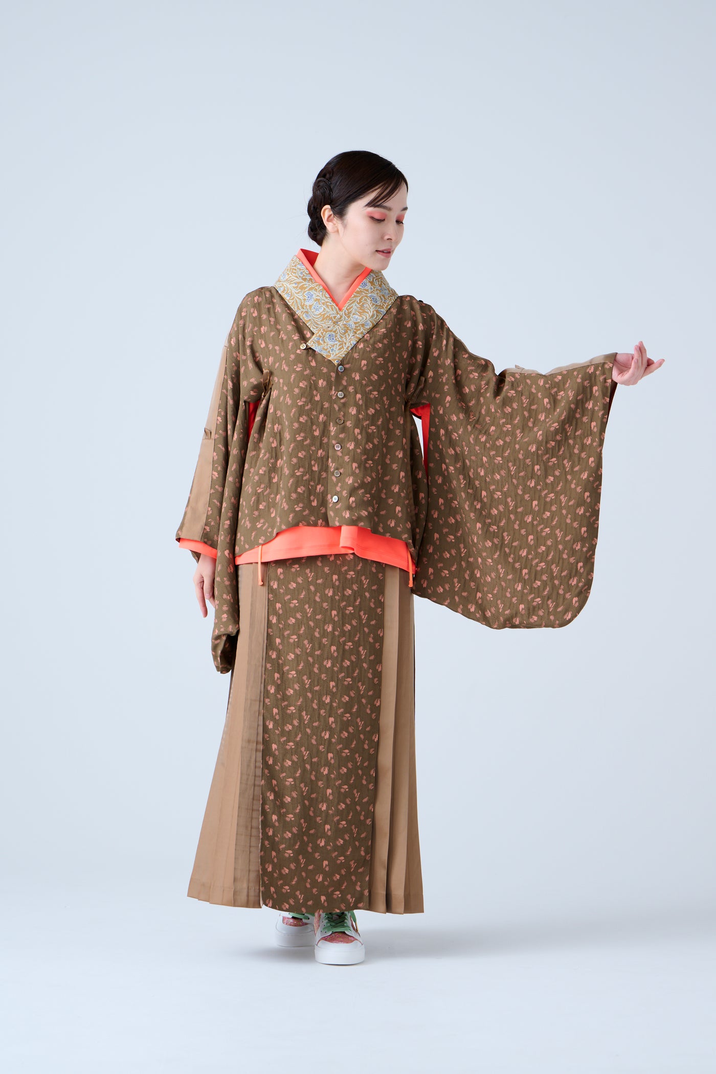 Petal Jacquard Short Jacket Brown Camel