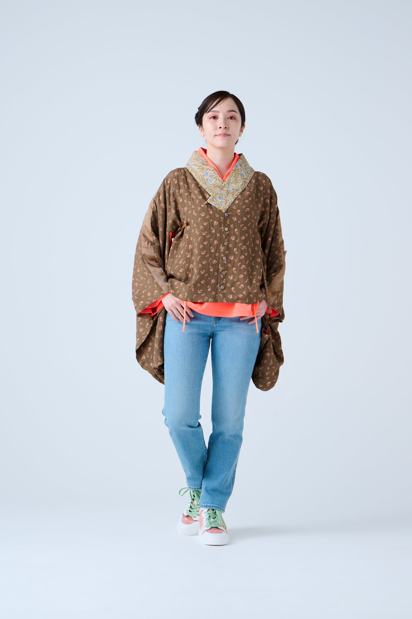 Petal Jacquard Short Jacket Brown Camel