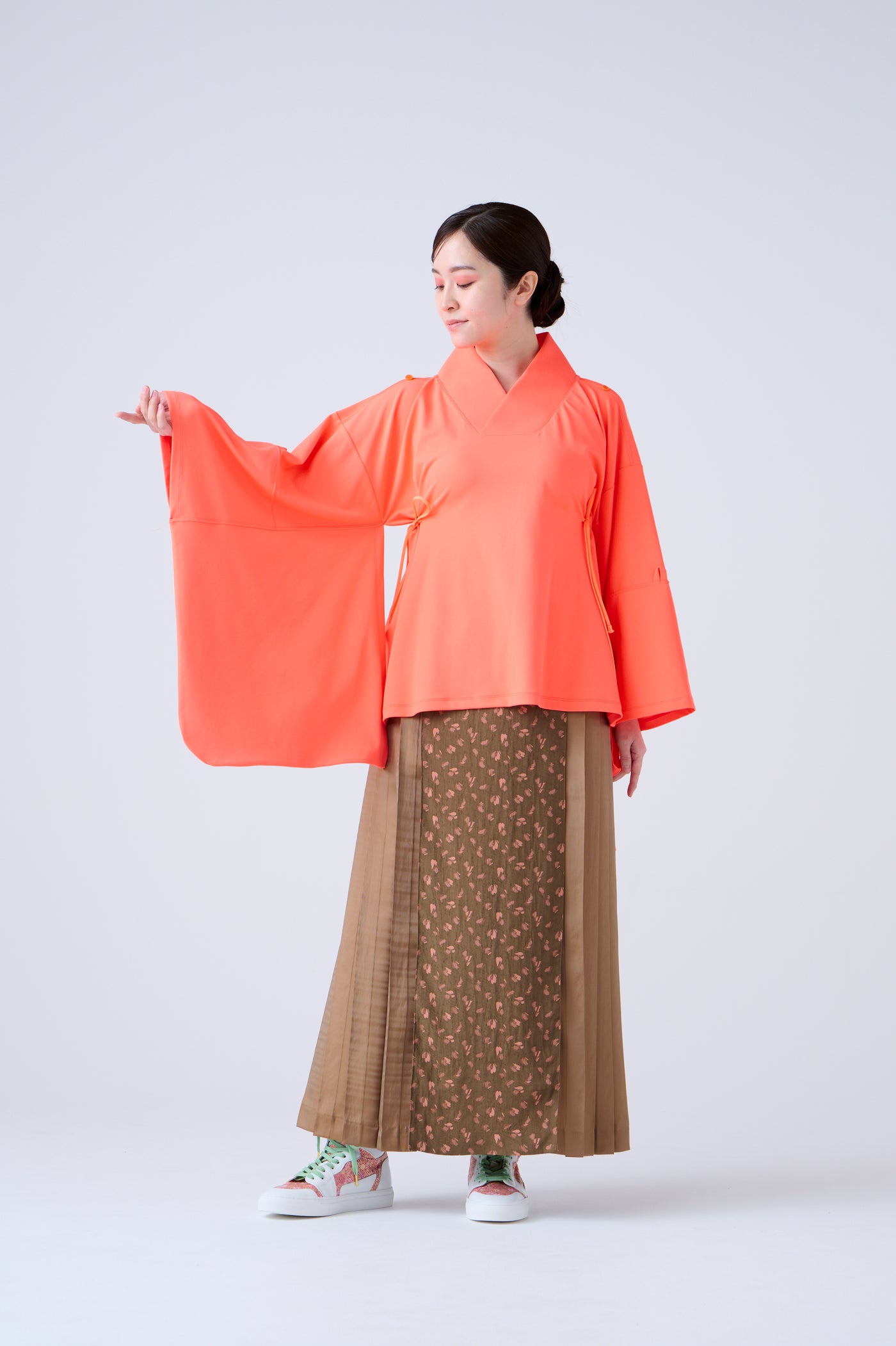 Petal Jacquard Pleated Skirt Brown Camel