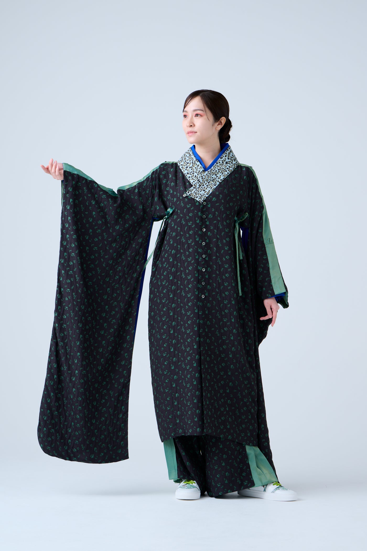 Petal Jacquard Long Jacket Green