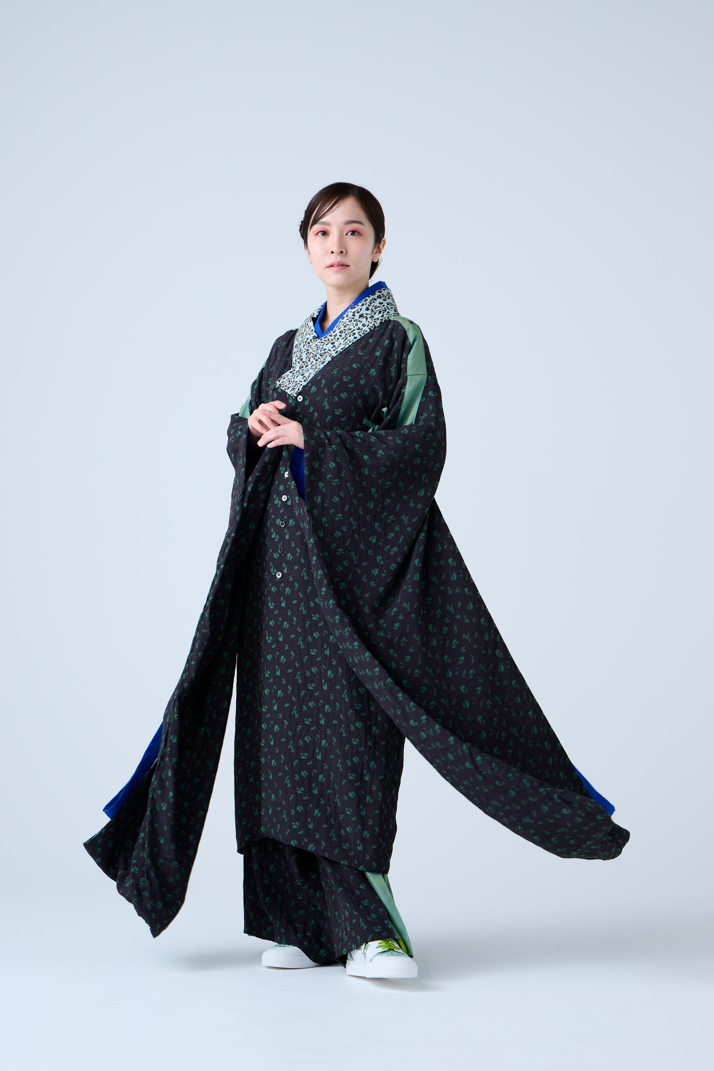 Petal Jacquard Long Jacket Green