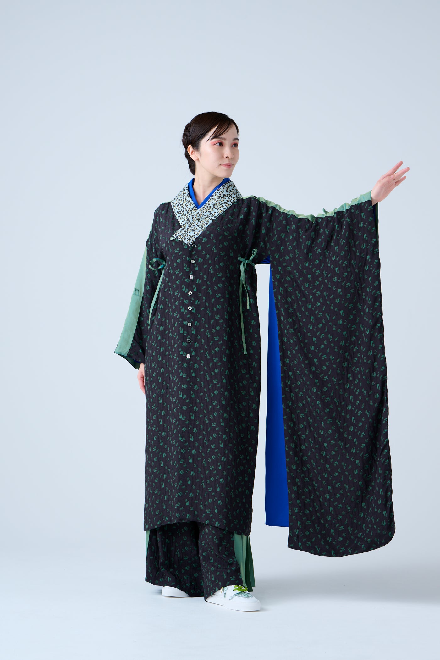 Petal Jacquard Side Pleated Long Pants Green
