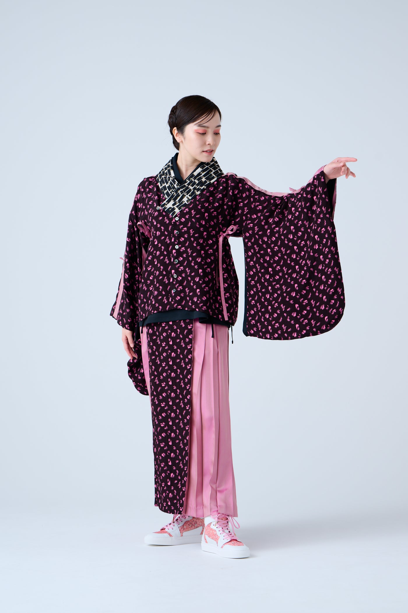 Kimono Sleeve Bare Smooth Short Pullover Black