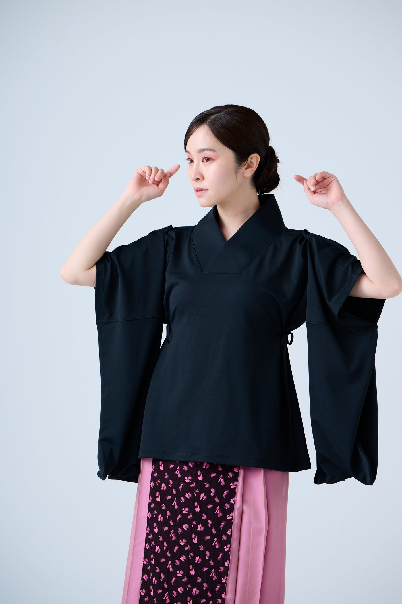 Kimono Sleeve Bare Smooth Short Pullover Black