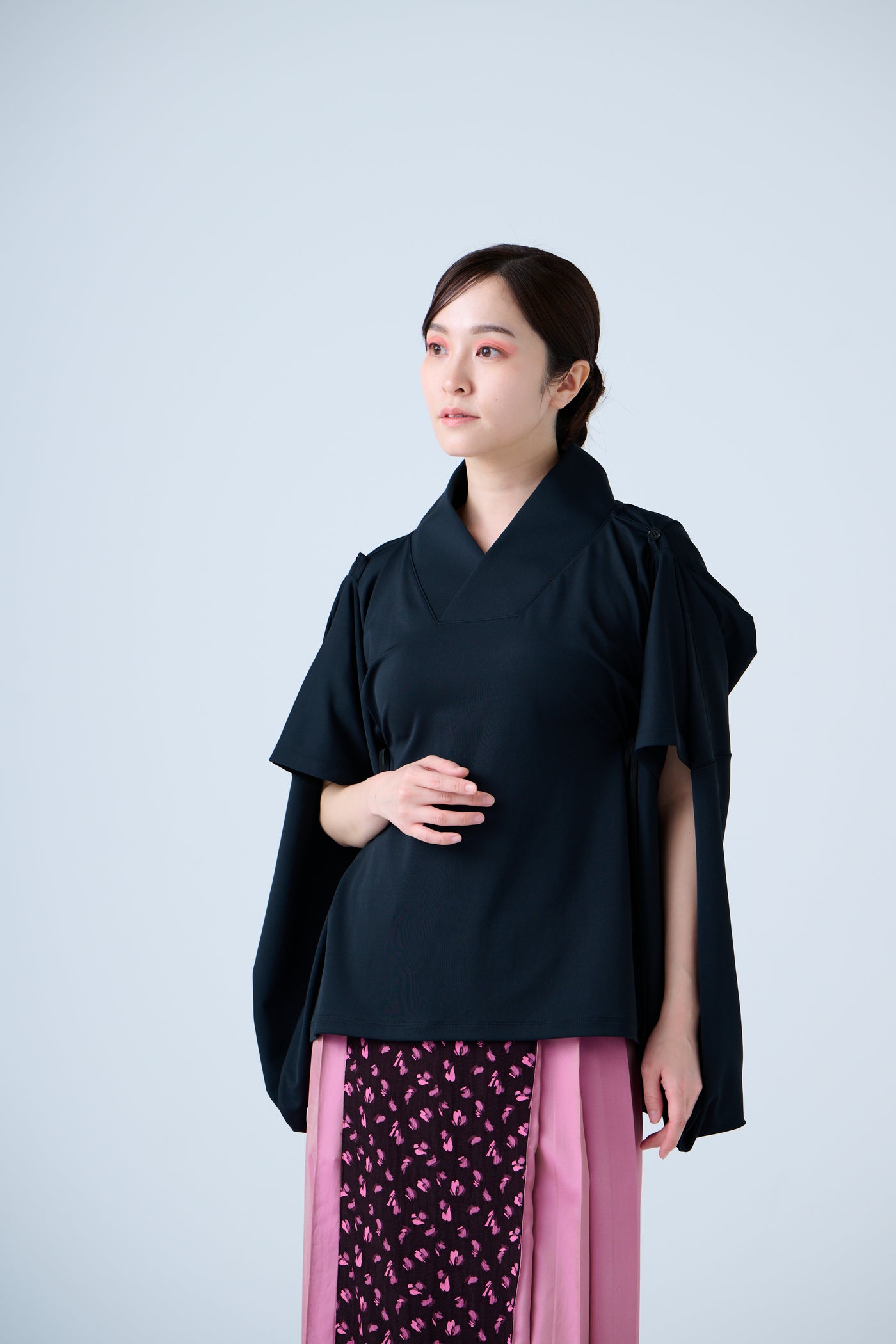 Kimono Sleeve Bare Smooth Short Pullover Black