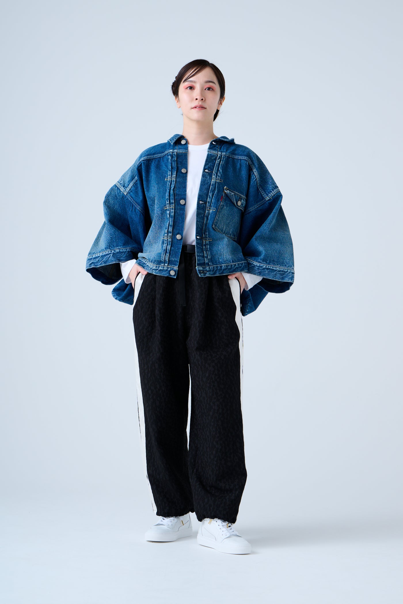 Folded jacquard shirred pants in black