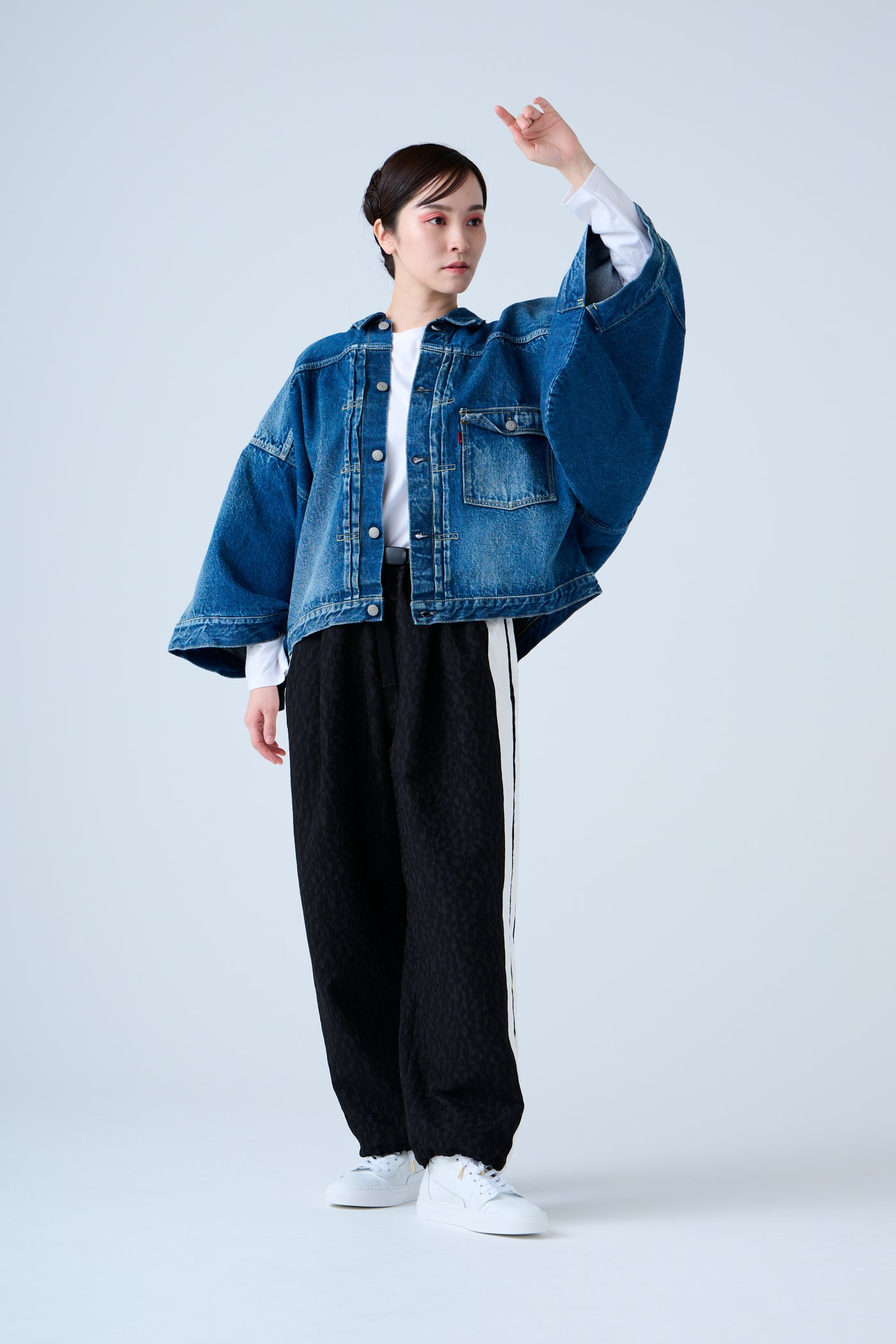 Folded jacquard shirred pants in black
