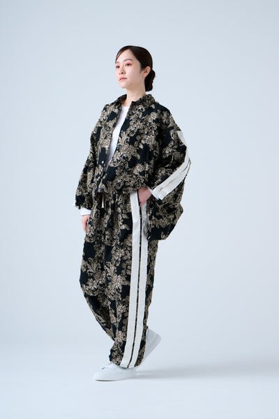 Floral jacquard shirred pants in beige and black