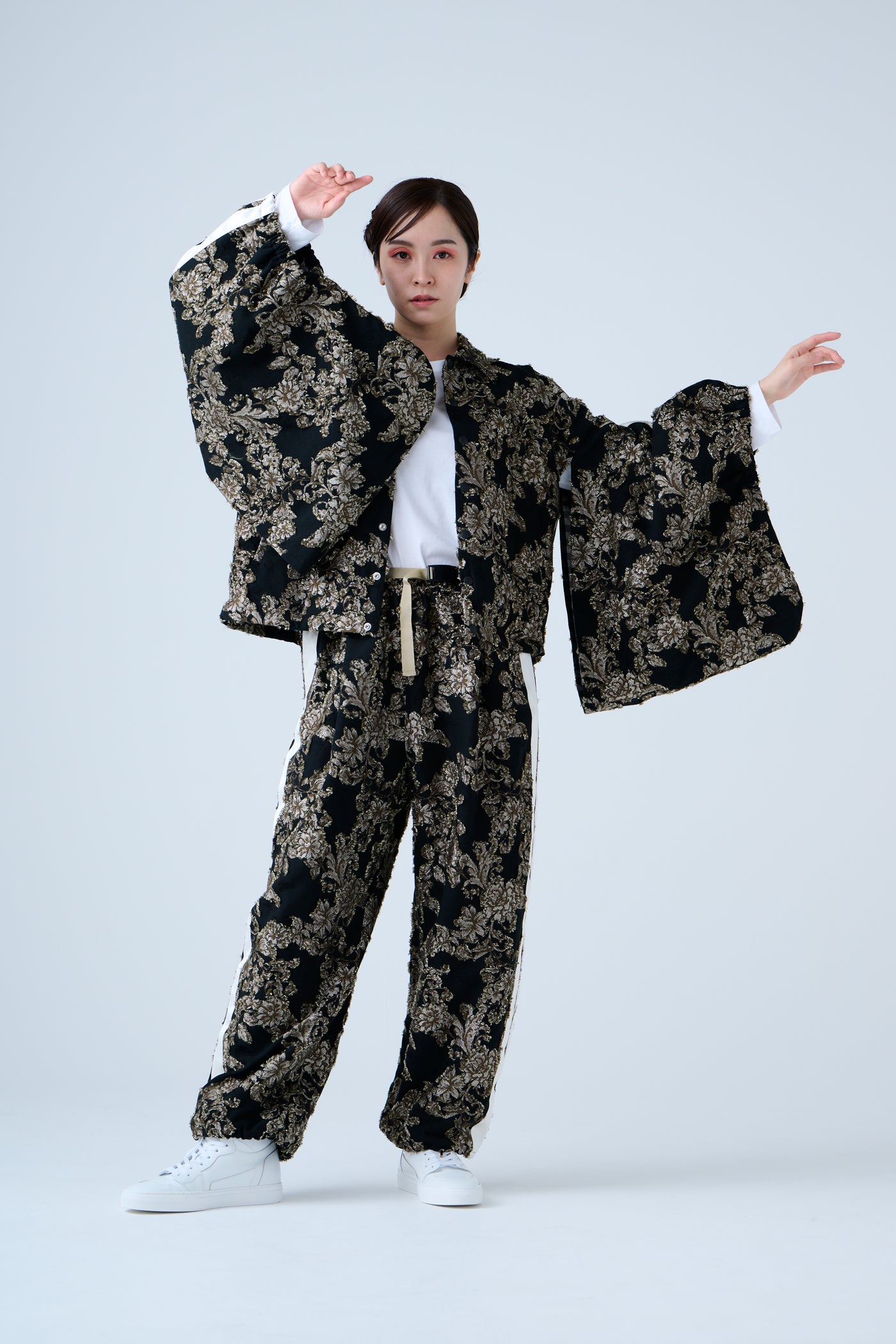 Floral jacquard track jacket beige black