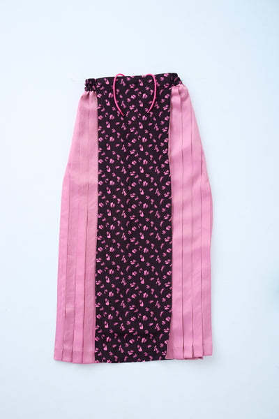Petal jacquard pleated skirt in pink