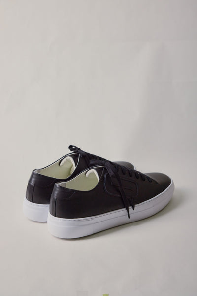 Icon Leather Sneakers (Black)