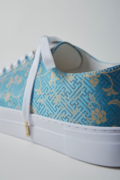 Nishijin-ori sneakers with ancient patterns
